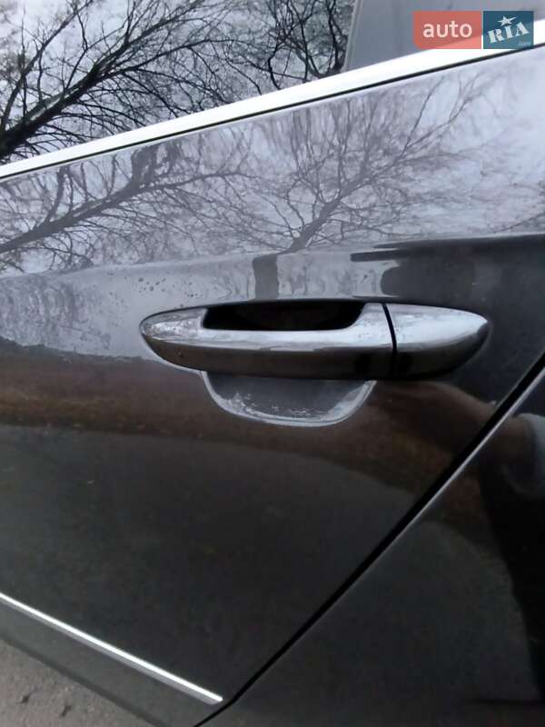 Универсал Volkswagen Passat 2009 в Луцке