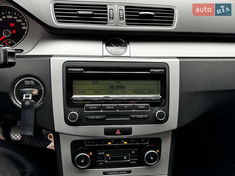 Седан Volkswagen Passat 2011 в Киеве фото 15 Седан Volkswagen Passat 2011 в Киеве