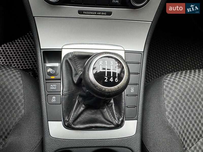 Седан Volkswagen Passat 2011 в Киеве фото 18 Седан Volkswagen Passat 2011 в Киеве