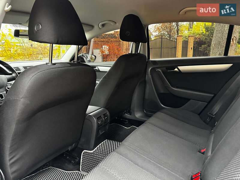 Седан Volkswagen Passat 2011 в Киеве фото 23 Седан Volkswagen Passat 2011 в Киеве