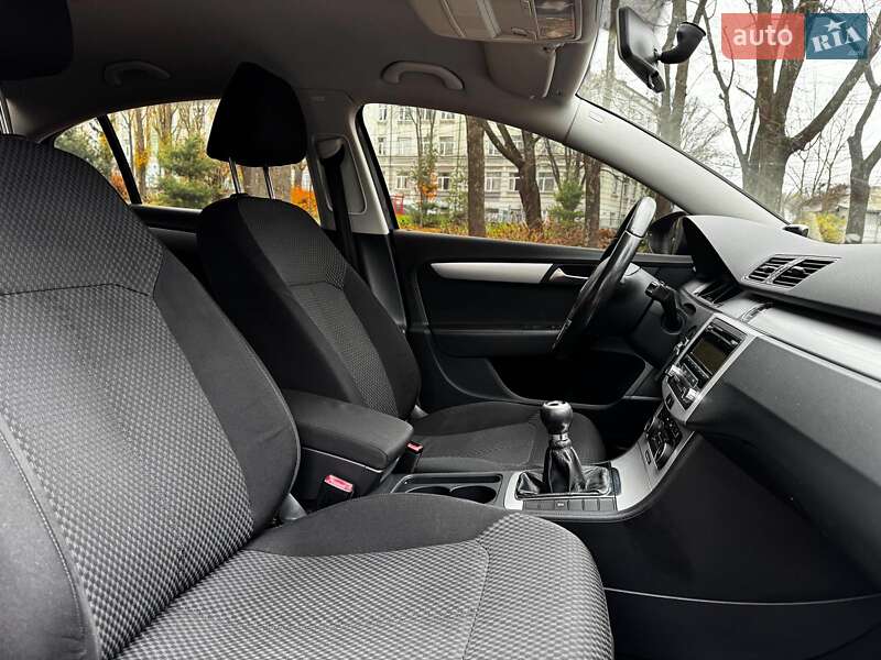 Седан Volkswagen Passat 2011 в Киеве фото 30 Седан Volkswagen Passat 2011 в Киеве