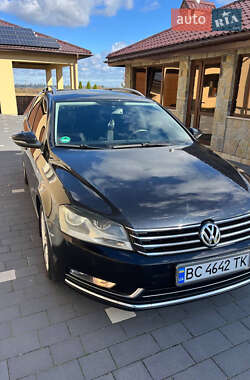 Універсал Volkswagen Passat 2010 в Львові