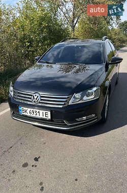 Универсал Volkswagen Passat 2011 в Сарнах