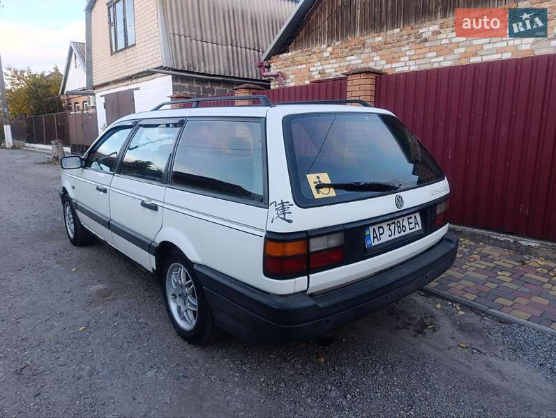 Универсал Volkswagen Passat 1989 в Запорожье
