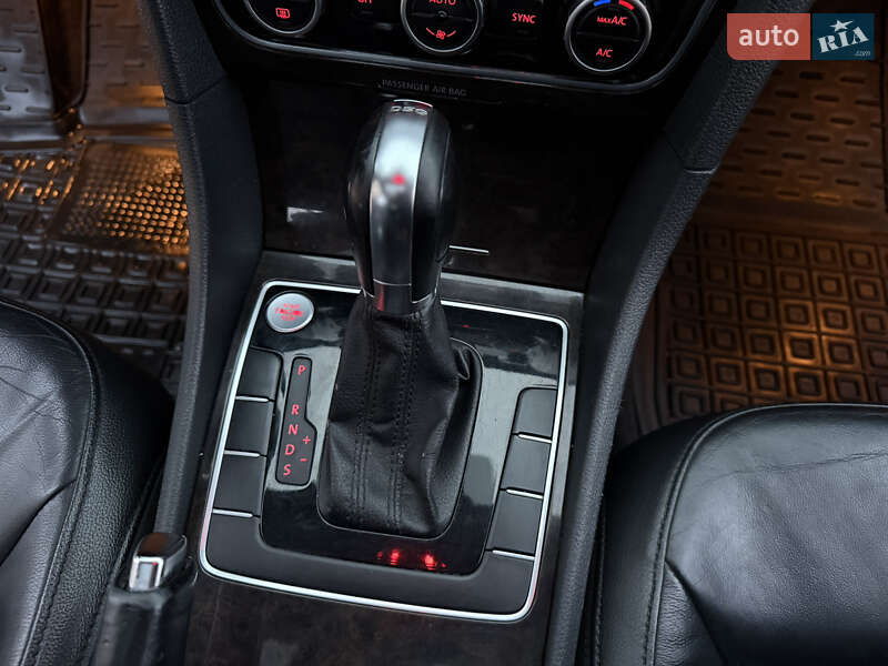 Седан Volkswagen Passat 2013 в Умани