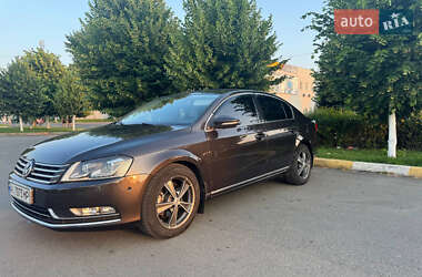 Седан Volkswagen Passat 2011 в Буче