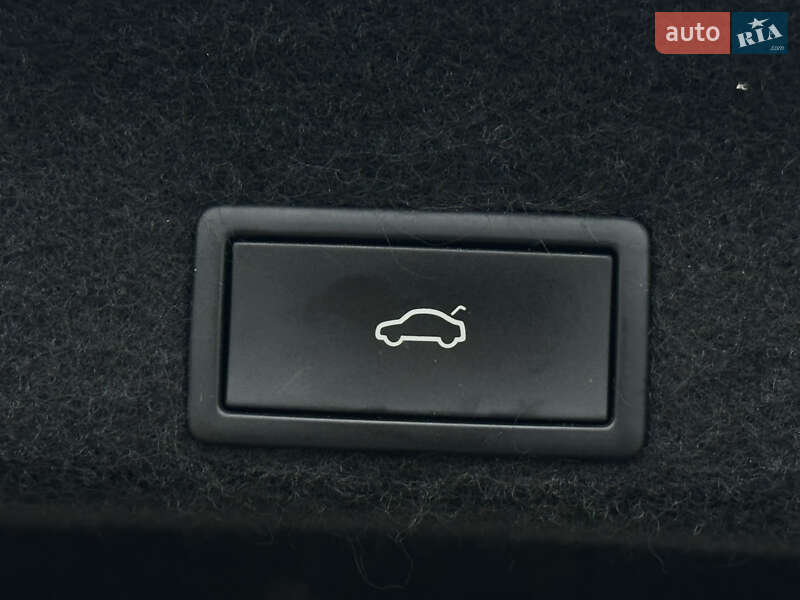 Седан Volkswagen Passat 2021 в Ровно