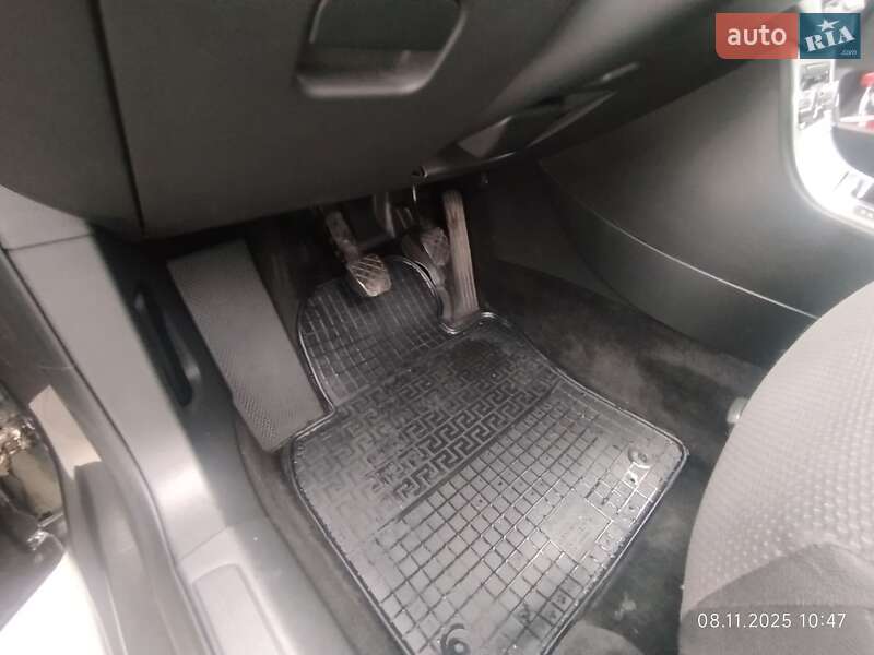 Универсал Volkswagen Passat 2010 в Черкассах