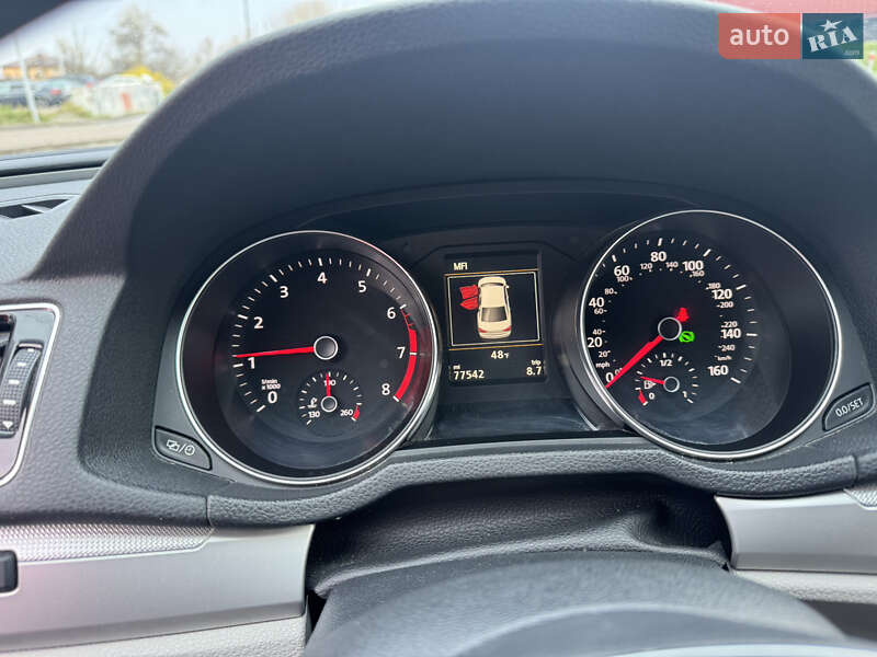 Седан Volkswagen Passat 2018 в Киеве
