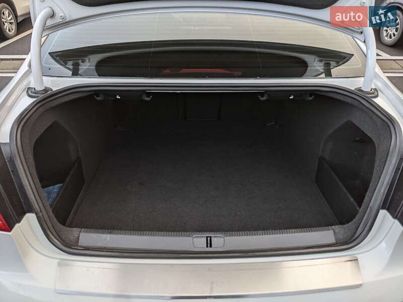 Седан Volkswagen Passat 2013 в Ивано-Франковске фото 64 Седан Volkswagen Passat 2013 в Ивано-Франковске