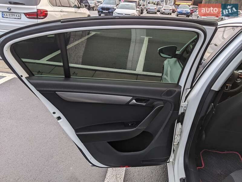 Седан Volkswagen Passat 2013 в Ивано-Франковске фото 61 Седан Volkswagen Passat 2013 в Ивано-Франковске