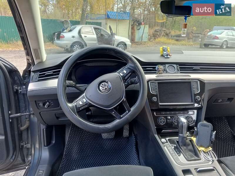Универсал Volkswagen Passat 2016 в Сумах фото 11 Универсал Volkswagen Passat 2016 в Сумах