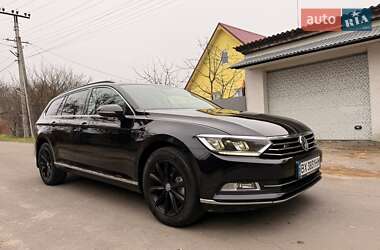 Универсал Volkswagen Passat 2015 в Киеве