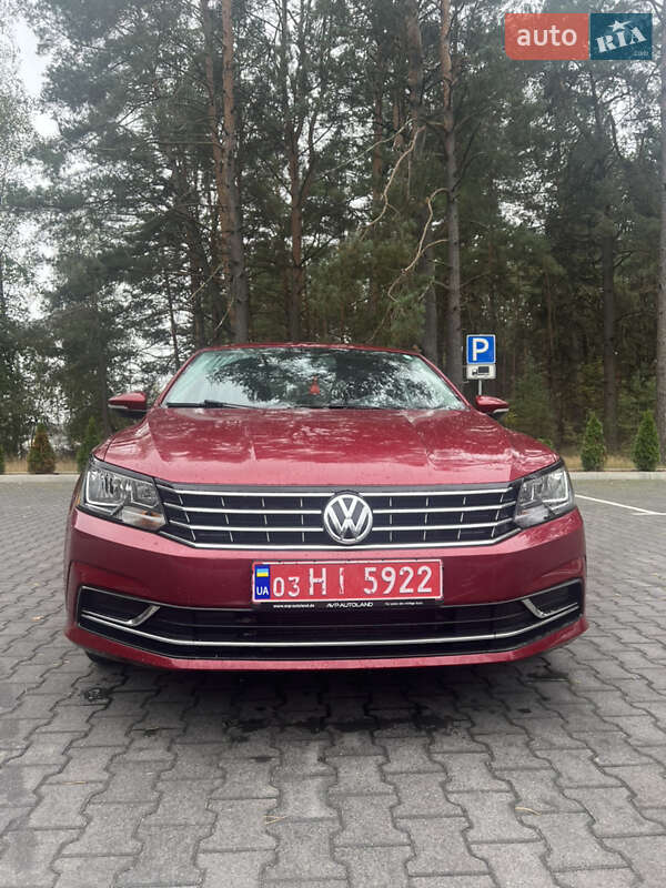 Седан Volkswagen Passat 2016 в Луцьку