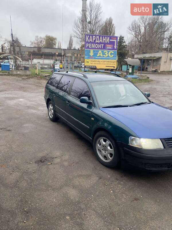 Универсал Volkswagen Passat 1999 в Киеве