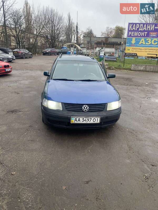 Универсал Volkswagen Passat 1999 в Киеве