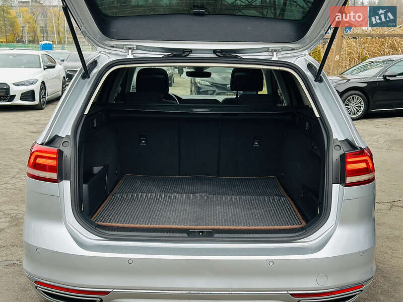 Универсал Volkswagen Passat 2015 в Харькове фото 17 Универсал Volkswagen Passat 2015 в Харькове