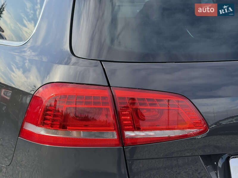 Универсал Volkswagen Passat 2011 в Стрые