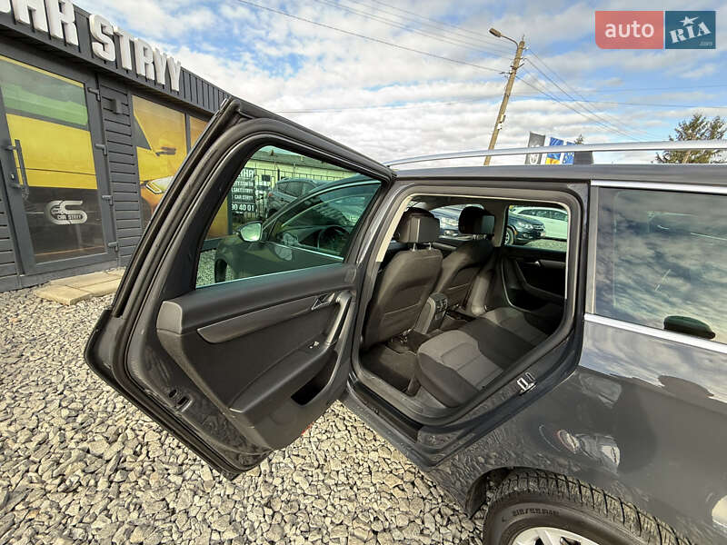 Универсал Volkswagen Passat 2011 в Стрые