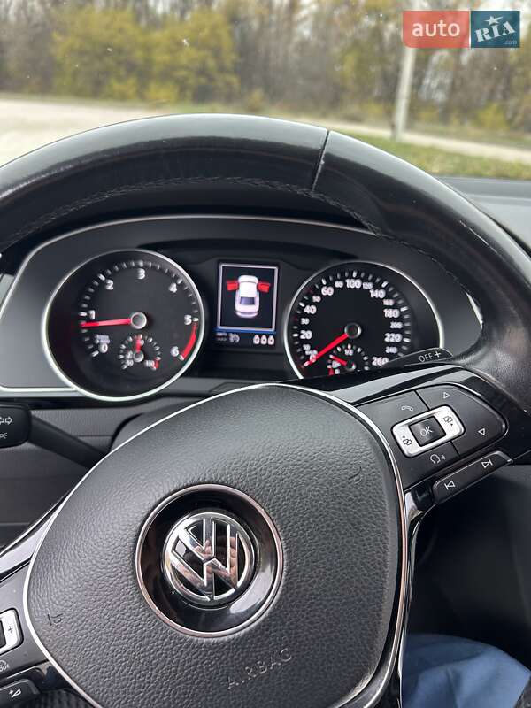 Седан Volkswagen Passat 2017 в Каневе фото 2 Седан Volkswagen Passat 2017 в Каневе