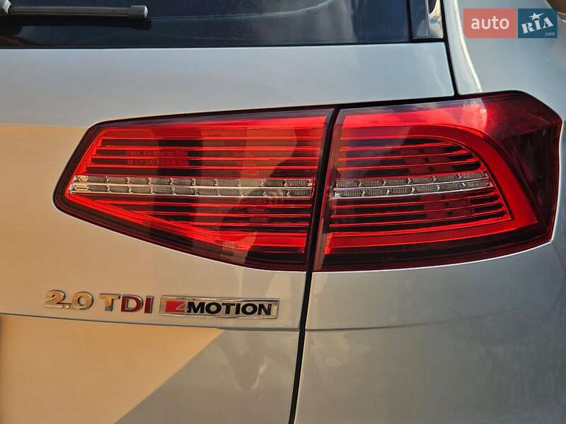 Універсал Volkswagen Passat 2015 в Ужгороді