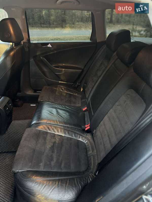 Универсал Volkswagen Passat 2006 в Киеве