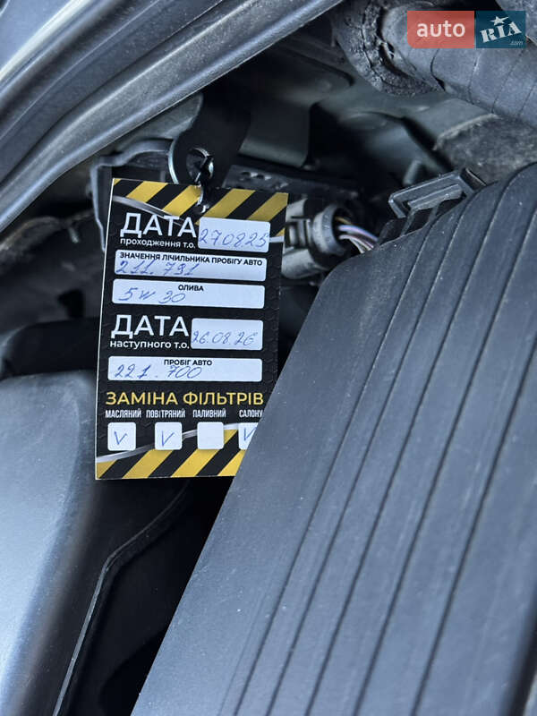 Универсал Volkswagen Passat 2006 в Киеве