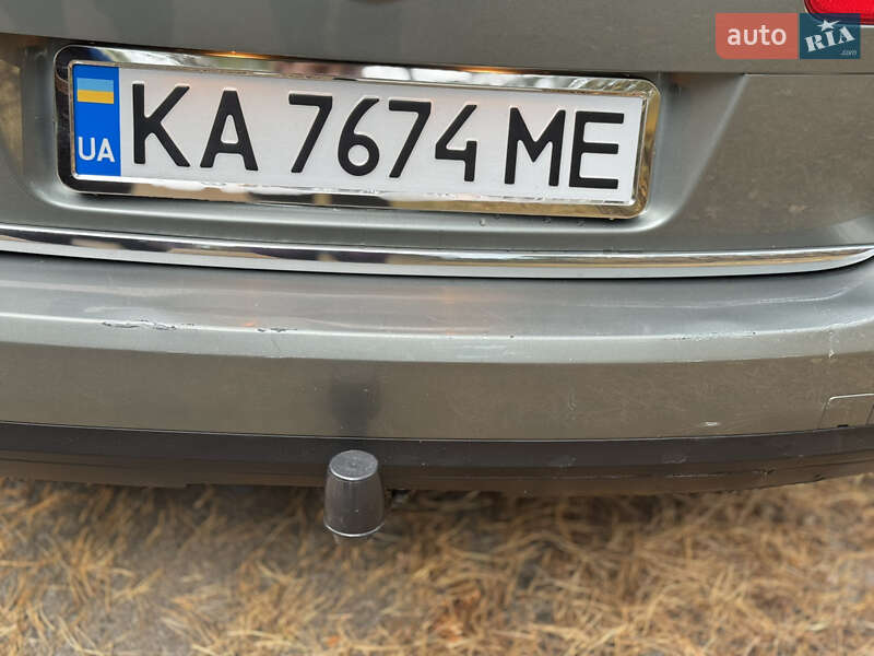 Универсал Volkswagen Passat 2006 в Киеве