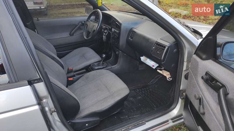 Седан Volkswagen Passat 1990 в Жидачове фото 30 Седан Volkswagen Passat 1990 в Жидачове