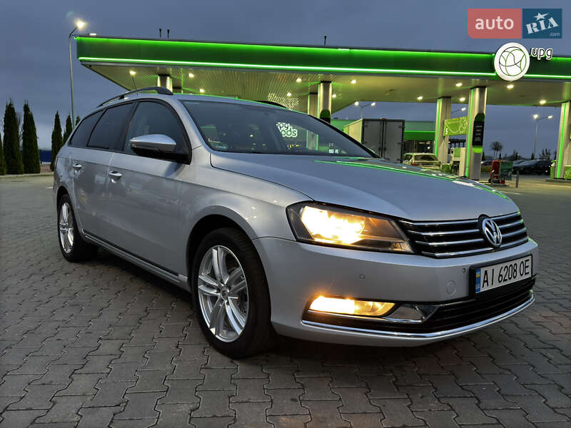 Універсал Volkswagen Passat 2012 в Києві