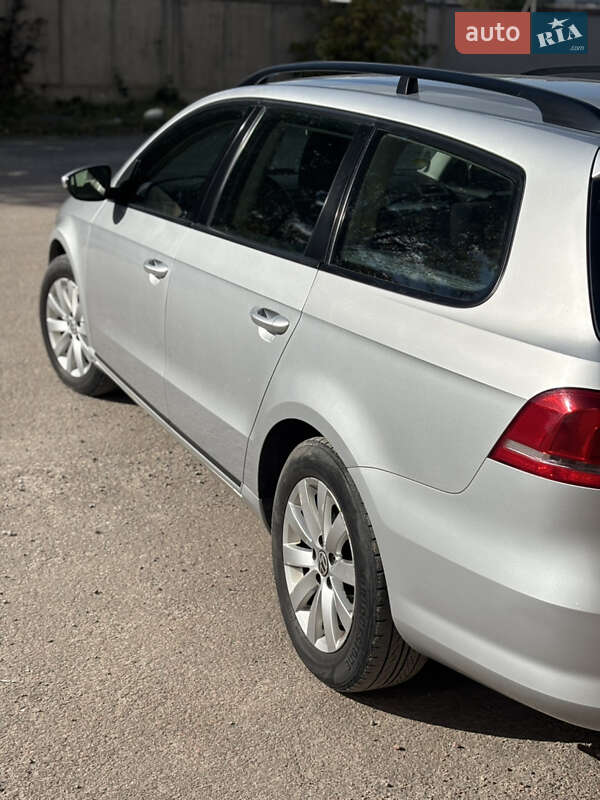 Универсал Volkswagen Passat 2011 в Львове фото 7 Универсал Volkswagen Passat 2011 в Львове