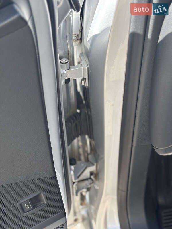 Универсал Volkswagen Passat 2011 в Львове фото 19 Универсал Volkswagen Passat 2011 в Львове