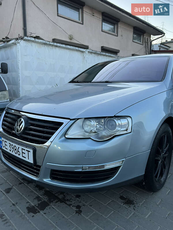 Седан Volkswagen Passat 2005 в Чернівцях