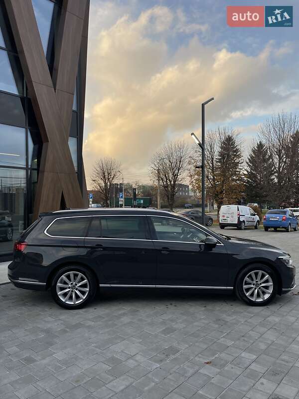 Универсал Volkswagen Passat 2021 в Луцке фото 4 Универсал Volkswagen Passat 2021 в Луцке