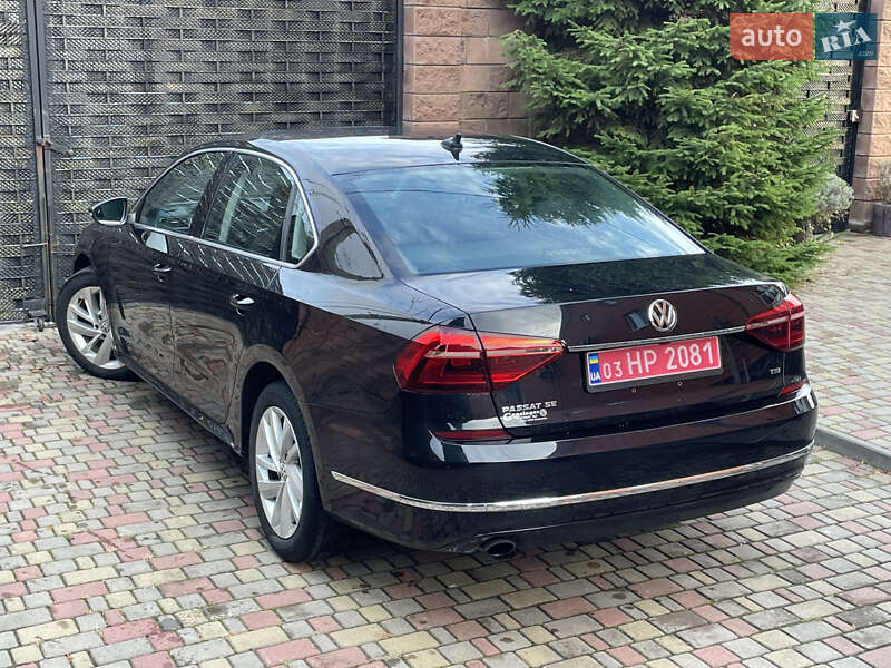 Седан Volkswagen Passat 2018 в Луцке