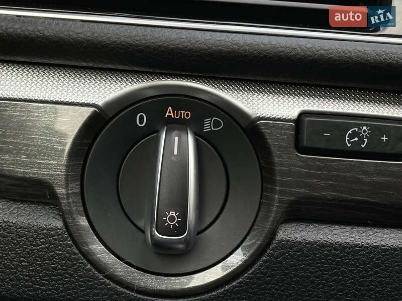 Седан Volkswagen Passat 2018 в Луцке