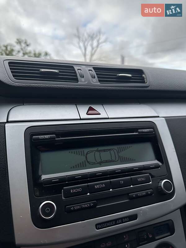 Универсал Volkswagen Passat 2009 в Белогородке