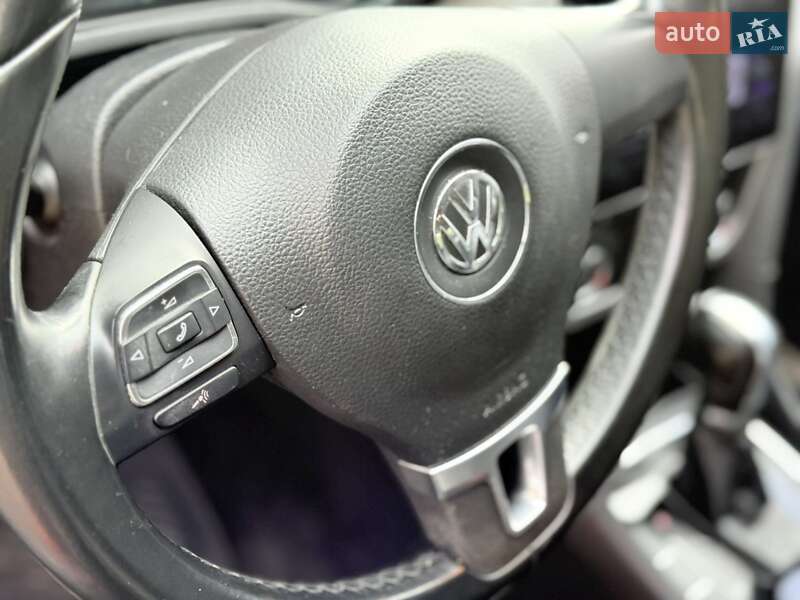 Седан Volkswagen Passat 2014 в Харькове фото 23 Седан Volkswagen Passat 2014 в Харькове