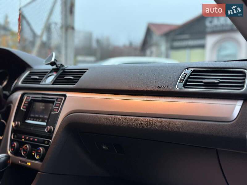 Седан Volkswagen Passat 2016 в Виннице
