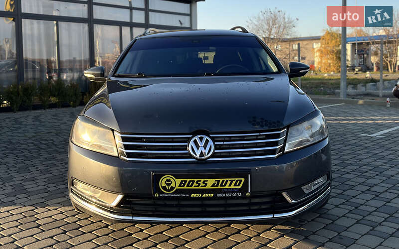 Універсал Volkswagen Passat 2012 в Мукачевому