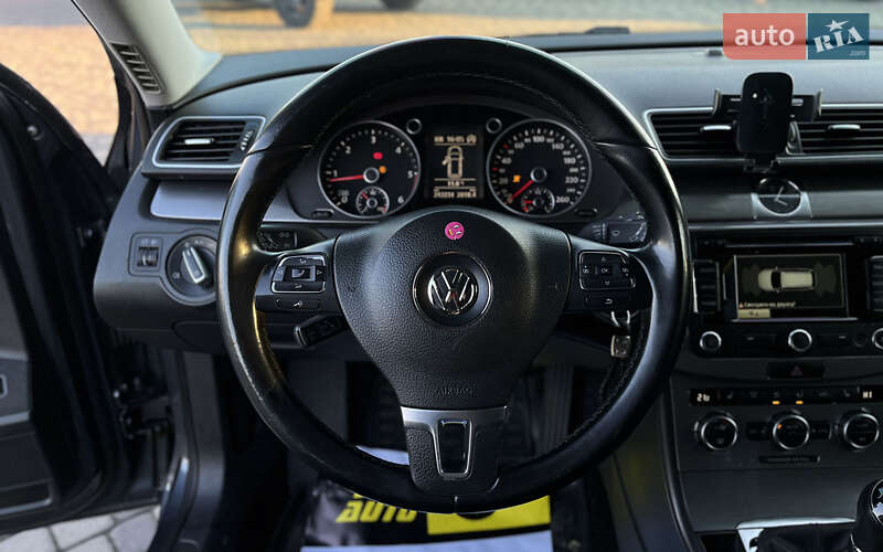 Універсал Volkswagen Passat 2012 в Мукачевому