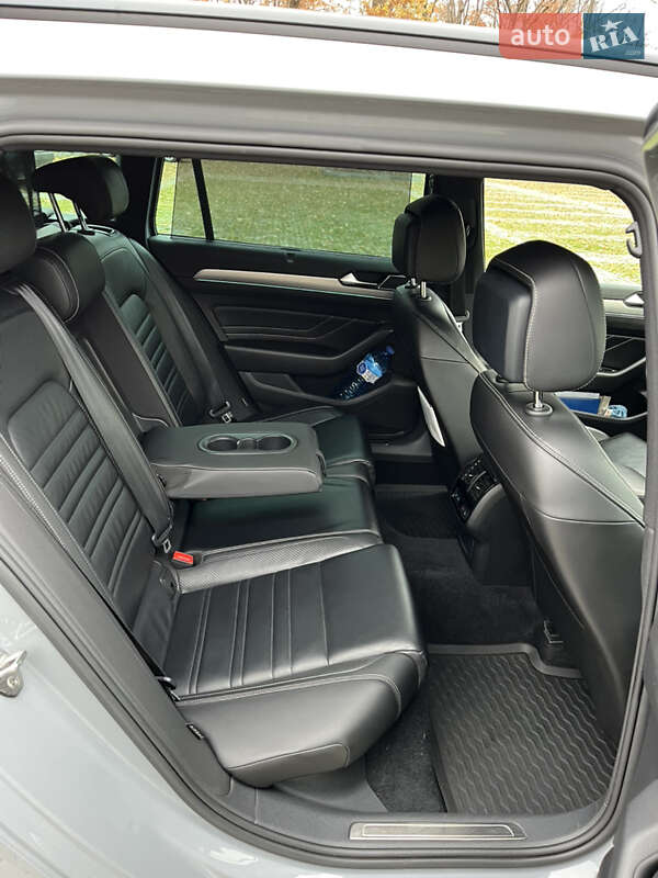 Универсал Volkswagen Passat 2019 в Харькове фото 21 Универсал Volkswagen Passat 2019 в Харькове