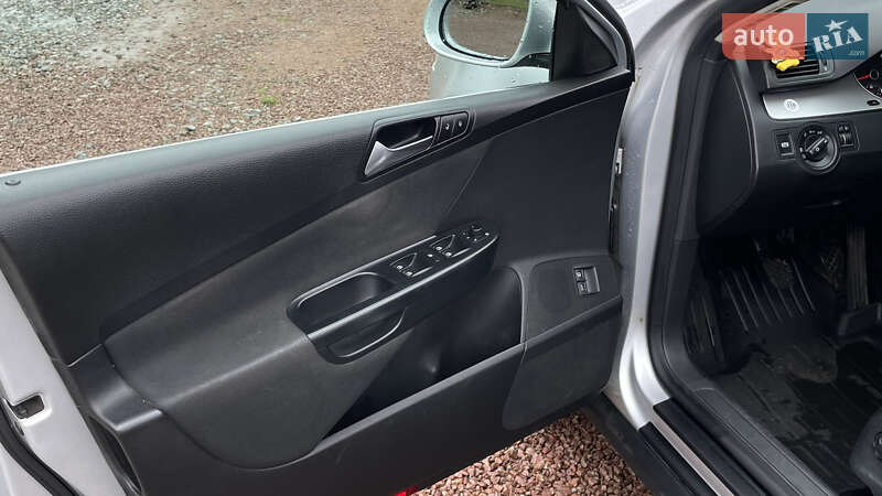 Универсал Volkswagen Passat 2010 в Житомире