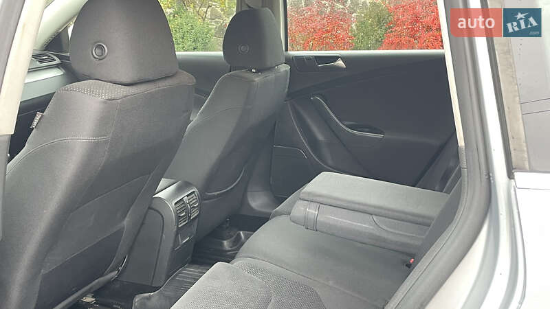 Универсал Volkswagen Passat 2010 в Житомире