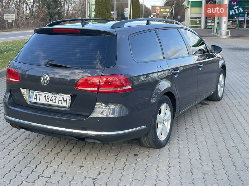 Универсал Volkswagen Passat 2012 в Ивано-Франковске