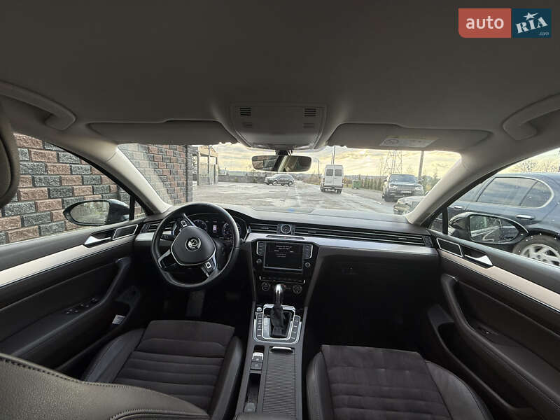 Универсал Volkswagen Passat 2016 в Ровно фото 7 Универсал Volkswagen Passat 2016 в Ровно