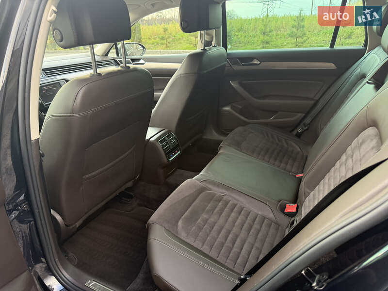 Универсал Volkswagen Passat 2016 в Ровно фото 16 Универсал Volkswagen Passat 2016 в Ровно