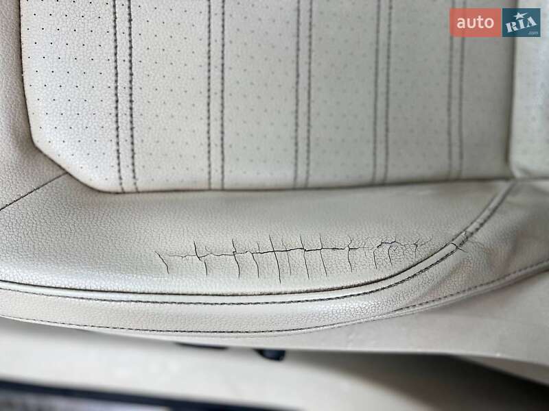 Седан Volkswagen Passat 2012 в Киеве