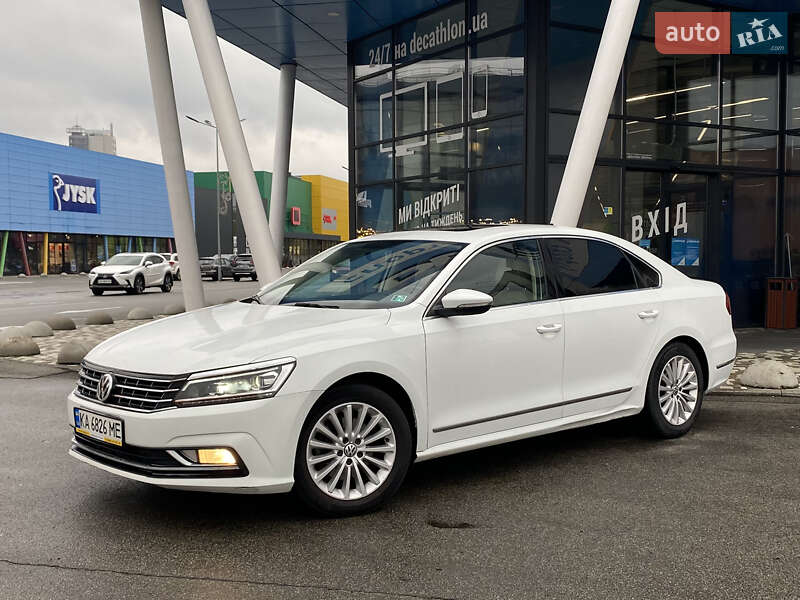 Седан Volkswagen Passat 2017 в Киеве