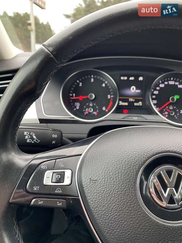 Универсал Volkswagen Passat 2014 в Яворове фото 53 Универсал Volkswagen Passat 2014 в Яворове